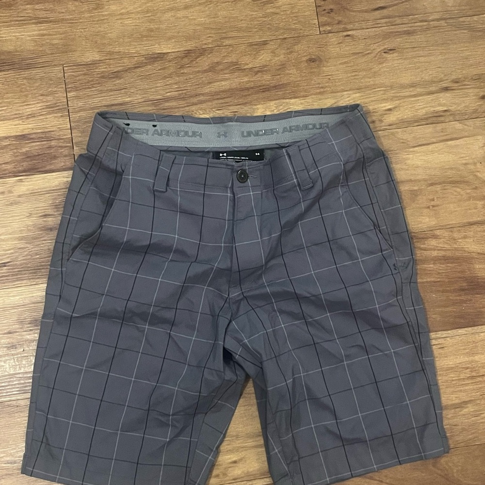 Under Armour Men's Gray Plaid Tech Shorts